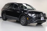 Used 2020 Volkswagen Tiguan SE w/ Panoramic Sunroof Package image 2