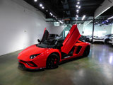 Used 2018 Lamborghini Aventador S image 2