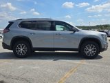 Used 2025 GMC Acadia AT4 w/ Luxury Package image 6