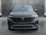 Used 2024 Volkswagen Atlas Cross Sport SE image 2