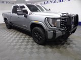 Used 2025 GMC Sierra 2500 AT4 w/ AT4 Premium Plus Package image 3