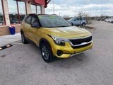 Used 2023 Kia Seltos S w/ Navigation Package image 3