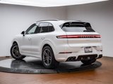 Used 2025 Porsche Cayenne image 3