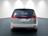 New 2025 Chrysler Pacifica Select image 5