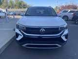 Certified 2022 Volkswagen Taos SE image 5