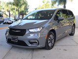 New 2023 Chrysler Pacifica Touring-L image 3