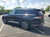 Used 2025 Lincoln Aviator AWD image 3