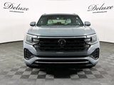 Used 2024 Volkswagen Atlas Cross Sport SEL Premium R-Line image 2