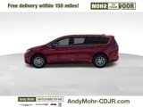 New 2026 Chrysler Pacifica Select image 4