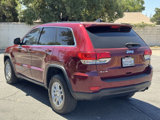 Used 2020 Jeep Grand Cherokee Laredo image 2