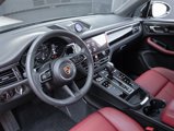Used 2025 Porsche Macan image 4