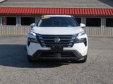 Used 2024 Nissan Rogue SV image 2