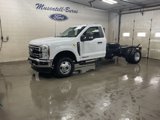 New 2025 Ford F350 XLT image 2