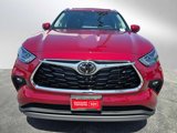 New 2025 Toyota Highlander Platinum image 2