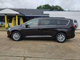 Used 2017 Chrysler Pacifica Touring-L image 2