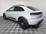 Used 2025 Porsche Macan Electric image 3