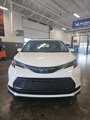 Used 2025 Toyota Sienna LE image 3