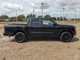 Used 2022 Nissan Frontier SV image 3