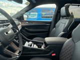 New 2025 Jeep Grand Cherokee Summit image 2