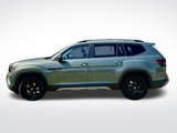 New 2025 Volkswagen Atlas Peak Edition SE image 3