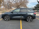 Used 2022 Ford Escape SE w/ SE Sport Appearance Package image 4