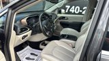 Used 2021 Chrysler Voyager Lxi image 2