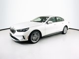 Used 2024 BMW 530i image 3