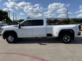 Used 2024 GMC Sierra 3500 SLE w/ SLE Convenience Package image 4