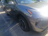 Used 2024 Nissan Rogue SV image 3