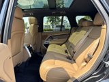 New 2025 Land Rover Range Rover SE image 5