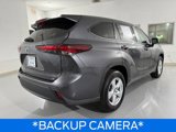 Used 2024 Toyota Highlander LE image 5