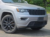 Used 2018 Jeep Grand Cherokee Altitude image 2