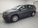 Used 2022 Chevrolet Equinox LS image 2
