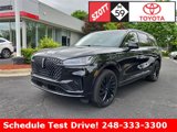 Used 2025 Lincoln Aviator Reserve w/ Jet Appearance Package image 2