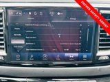 Used 2023 Chrysler Pacifica Touring-L image 6