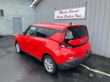 Used 2021 Kia Soul LX image 4