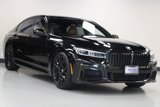 Used 2022 BMW 750i xDrive w/ M Sport Package image 3