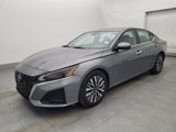 Used 2023 Nissan Altima 2.5 SV image 2