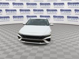 Used 2025 Hyundai Elantra SE image 4