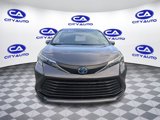 Used 2025 Toyota Sienna XLE image 3