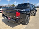 Used 2018 Toyota Tacoma TRD Sport image 3