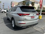 New 2025 Mitsubishi Outlander ES image 3