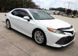 Used 2018 Toyota Camry XLE image 2