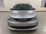Used 2017 Chrysler Pacifica LX image 3