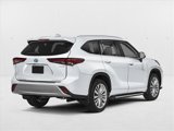 New 2025 Toyota Highlander Platinum image 2