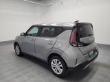 Used 2023 Kia Soul LX image 3