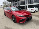 Used 2023 Toyota Camry SE image 3