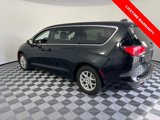Used 2023 Chrysler Voyager LX image 5
