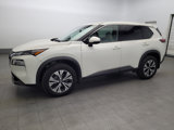 Used 2021 Nissan Rogue SV image 2