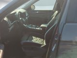 New 2025 Volkswagen Atlas Peak Edition SE image 4